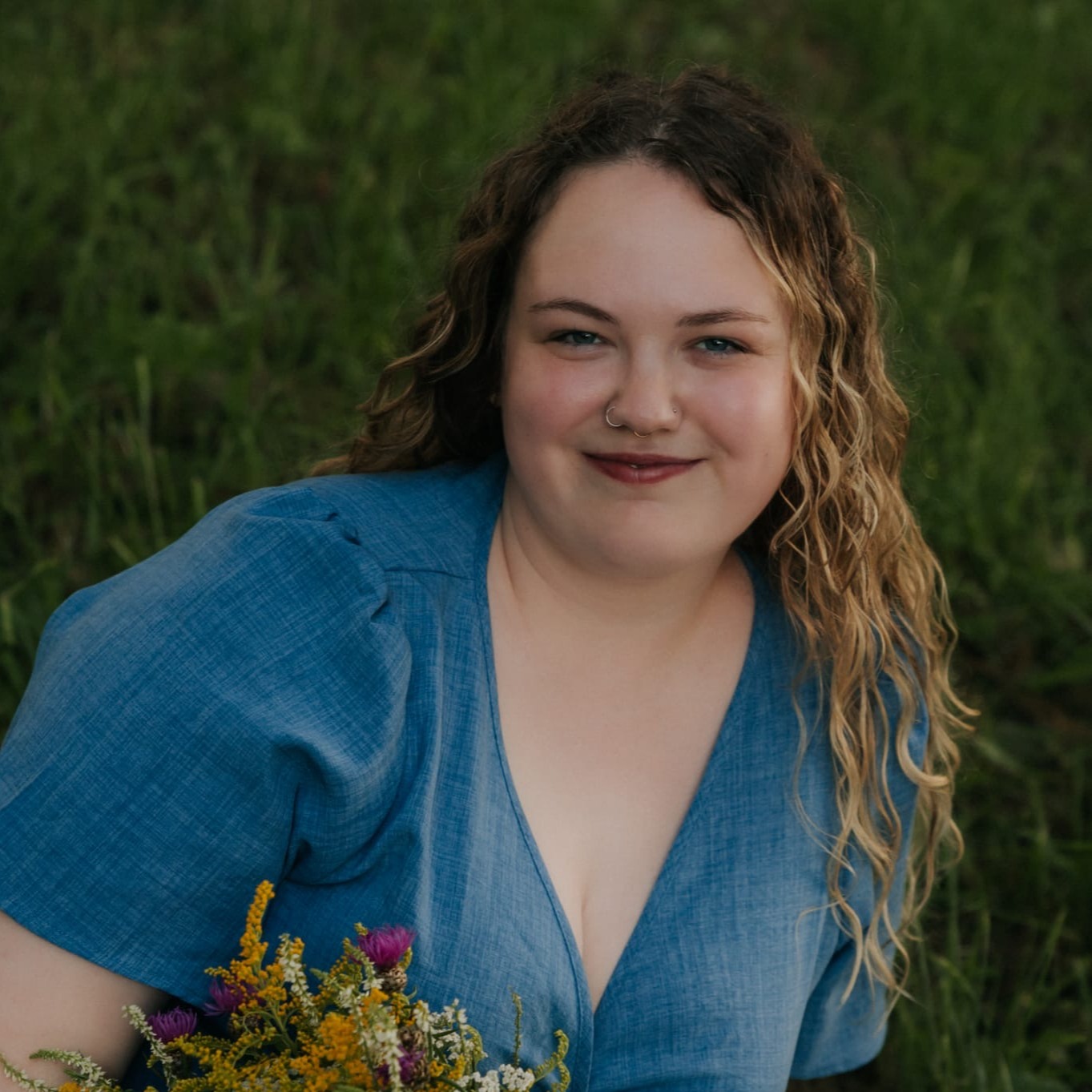 Lola Peostuudio näomaalija, fotograaf